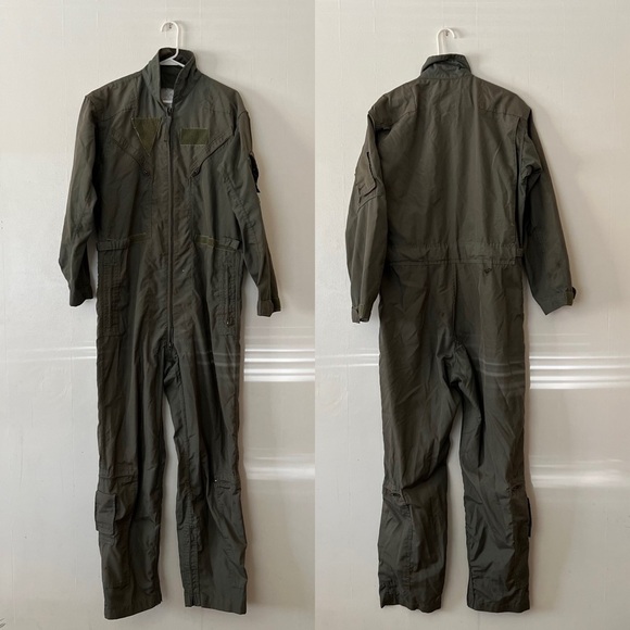 GENUINE U.S. Military Fire Resistant Coveralls Flight Suit 42 Long - Picture 1 of 8